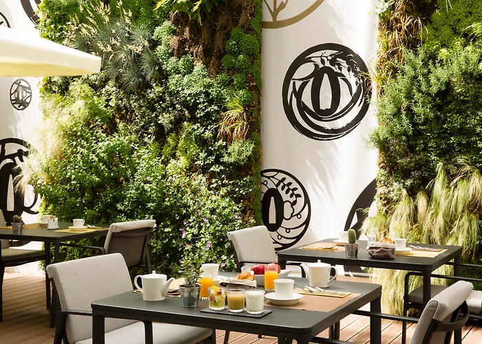 Le Tsuba Hotel París